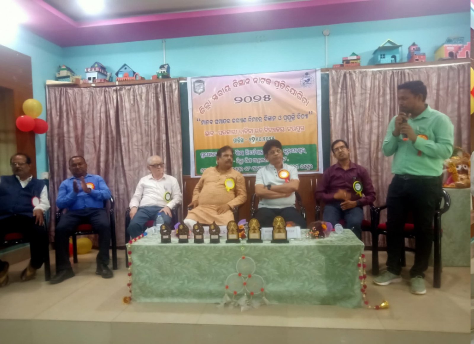 କୋରାପୁଟ ଜିଲ୍ଲା ବିଜ୍ଞାନ ନାଟକ ପ୍ରତିଯୋଗିତାରେ ପି.ଏମ୍.ଶ୍ରୀ ସରକାରୀ ବାଳିକା ଉଚ୍ଚ ବିଦ୍ୟାଳୟ କୋରାପୁଟ ପ୍ରଥମ ସ୍ଥାନ ଅଧିକାର କଲା