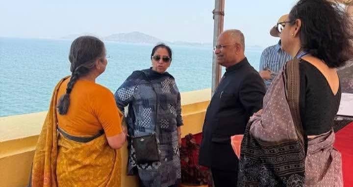 ମହାନଦୀ ଟ୍ରିବୁନାଲଙ୍କୁ ଓଡ଼ିଶାକୁ ସ୍ୱାଗତ: ପର୍ଯ୍ୟଟନ ସହ ଓଡ଼ିଶାର ଦୁର୍ଦଶା ବି ଦେଖନ୍ତୁ ବୋଲି ଦାବି