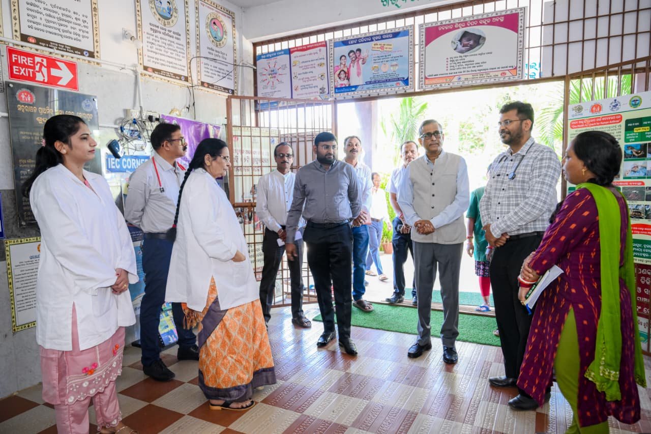 କେନ୍ଦ୍ରୀୟ ପ୍ରଭାରୀଙ୍କ କୋରାପୁଟ ଗସ୍ତ: ଆକାଂକ୍ଷୀ ଜିଲ୍ଲା ଓ ବ୍ଲକ ଯୋଜନାର ସମୀକ୍ଷା
